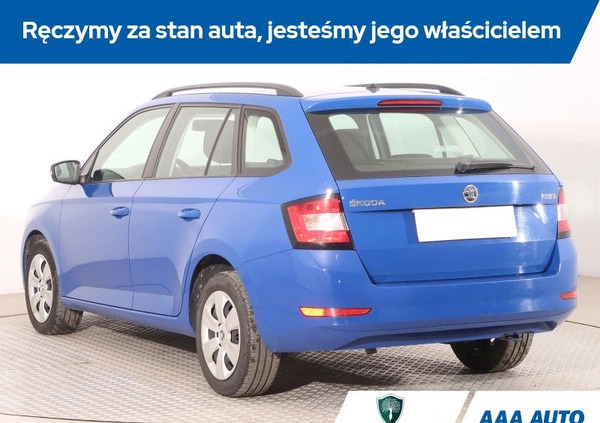 Skoda Fabia cena 33000 przebieg: 137602, rok produkcji 2018 z Lądek-Zdrój małe 277